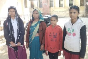 विधवा महिला की जमीन पर दबंग ने किया कब्जा, पीड़िता ने डीएम से लगाई न्याय की गुहार