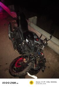 मोटरसाइकिल की आमने-सामने भिड़ंत, 4 की दर्दनाक मौत