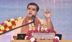 रामलला के जन्मोत्सव पर पुष्पवर्षा, जय श्रीराम के जयकारों से गूंजा कथा स्थल