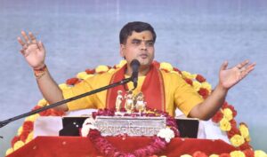 शीशा सही व्यक्ति का गुरु है,दुश्मन है इसलिए शीशा जरूर देखना चाहिए-शांतनु जी महाराज