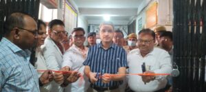 जिलाधिकारी रविंद्र सिंह ने किया एचपीवी वैक्सीनेशन अभियान का शुभारंभ