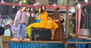 मंदिर के ‘वार्षिकोत्सव’ का ‘एसडीएम’ ने किया शुभारंभ,’रात’ भर नाचीं ‘बार-बालाएं’