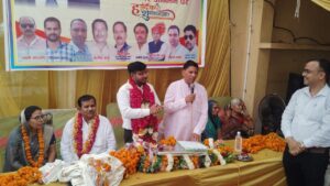 बीडीओ पद पर चयनित वरदान को विधायक ने किया सम्मानित