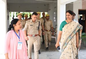 डीएम-एसपी की निगरानी में शांतिपूर्ण हुई लेखपाल भर्ती परीक्षा, 430 रहे अनुपस्थित