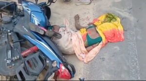 तेज रफ्तार ट्रेलर की टक्कर से दादी की मौत, मासूम पोता गंभीर