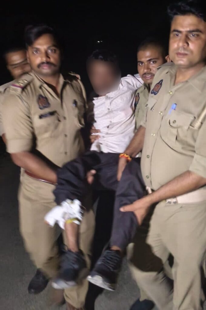 पुलिस और गौकस के बीच हुई मुठभेड़, आरोपी के पैर में लगी गोली