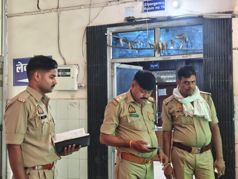 पति से विवाद के बाद मां ने खुद और दो मासूम बेटों को खिलाया जहर, 4 वर्षीय बेटे की मौत