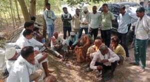 जमीन हड़पने के लालच में गर्भवती विवाहिता की हत्या का आरोप