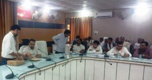 सीडीओ ने उद्यानिक फसलों को क्लस्टर में किए जाने की दी जानकारी  