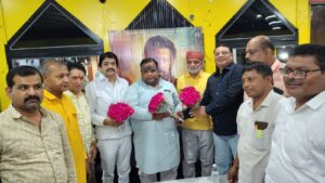 भाजपा जिलाध्यक्ष की अगुवाई में कार्यकर्ताओं ने देखा ‘हनुमान अंश’ का शो