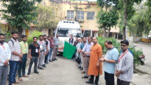 नवनियुक्त 19 ग्राम पंचायत अधिकारियों की टीम लखनऊ रवाना