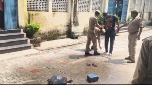कलेक्ट्रेट परिसर में युवक ने डीजल डालकर किया आत्मदाह का प्रयास