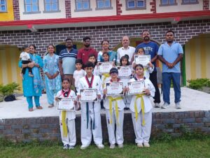 जिला स्तरीय प्रतियोगिता में उत्कृष्ट प्रदर्शन करने वाले खिलाड़ियों का हुआ सम्मान