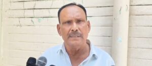 सहन भूमि पर कब्जे की कोशिश का आरोप, डीएम से शिकायत