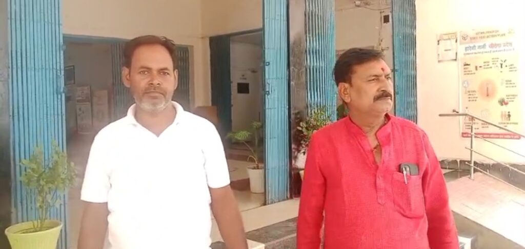 सरकारी तालाब व घूर के गड्ढों में लेखपाल की मिली भगत से हो रहा कब्जा, डीएम तक पहुंची शिकायत